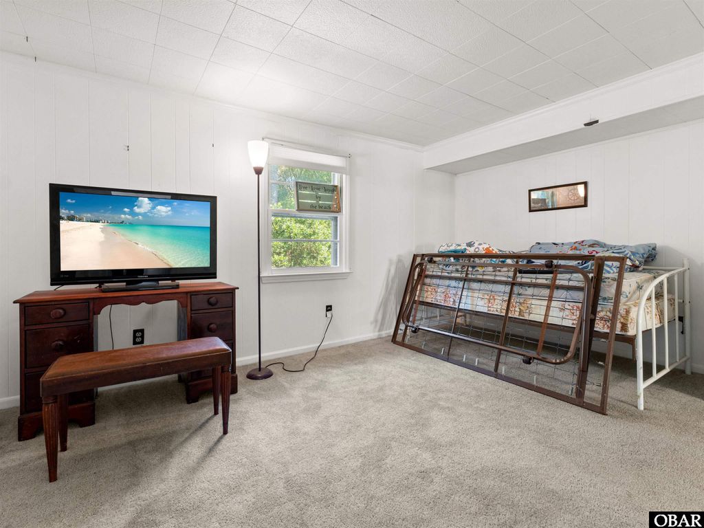 Image 34 of property listing at 2381 Swan Island Road Lot #16, Corolla, NC 27927