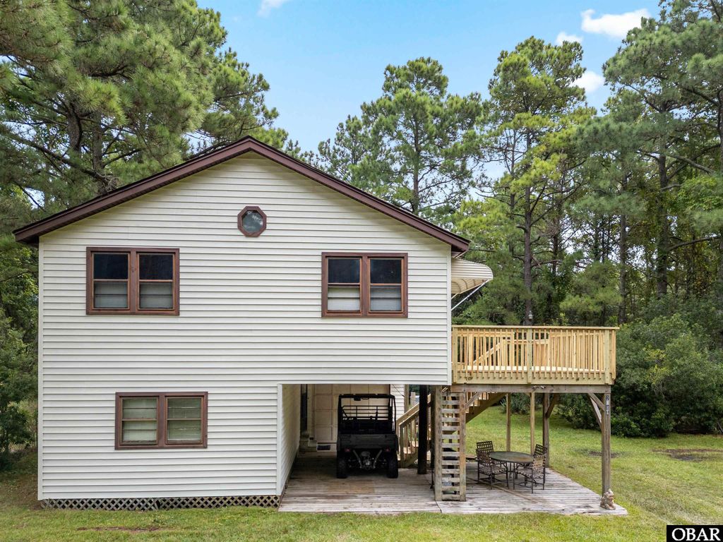 Image 5 of property listing at 2381 Swan Island Road Lot #16, Corolla, NC 27927