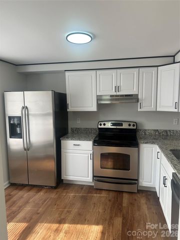 9728 Old Gate Drive, Matthews, NC 28105