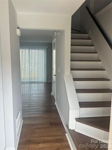 9728 Old Gate Drive, Matthews, NC 28105