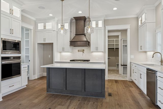 6208 Cedar Brooke Lane, Spring Hill, TN 37174