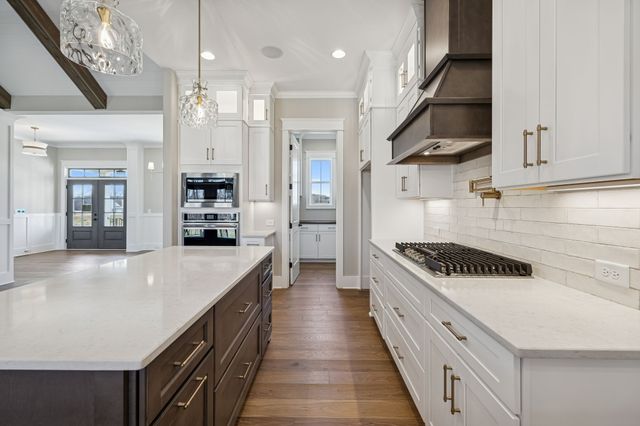 6208 Cedar Brooke Lane, Spring Hill, TN 37174