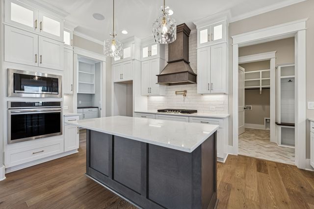 6208 Cedar Brooke Lane, Spring Hill, TN 37174