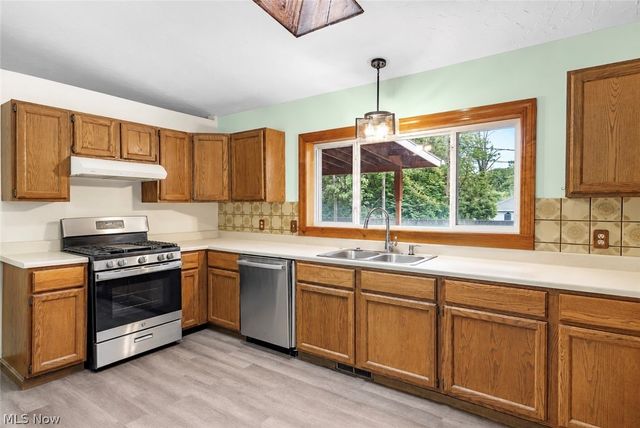 1038 E 21st Street, Ashtabula, OH 44004