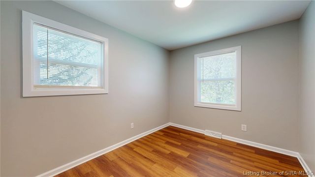 2902 Winchester Road, Jeffersonville, IN 47130