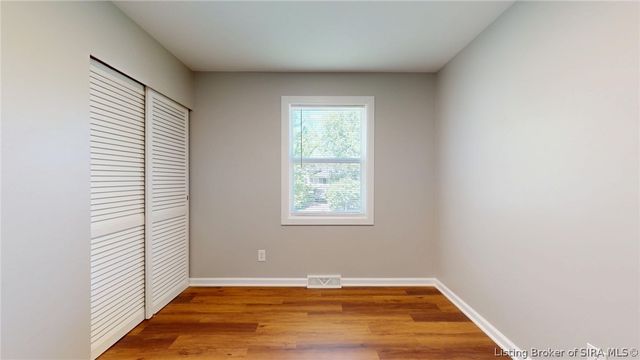 2902 Winchester Road, Jeffersonville, IN 47130