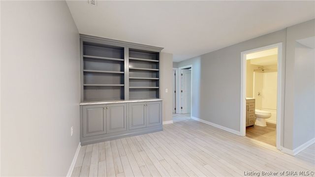 2902 Winchester Road, Jeffersonville, IN 47130