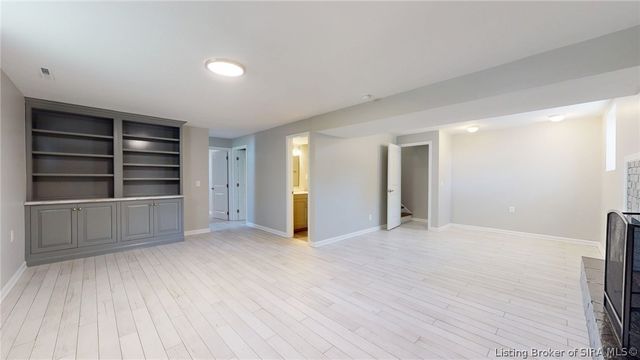 2902 Winchester Road, Jeffersonville, IN 47130