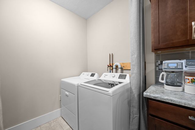 1834 16th Avenue, Moline, IL 61265