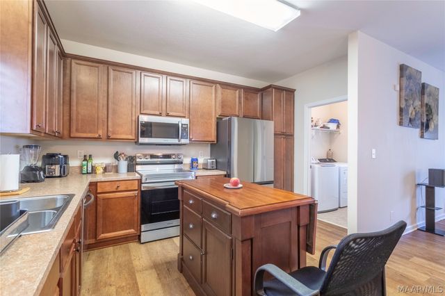 3909 BROOKSHIRE Way, Montgomery, AL 36116