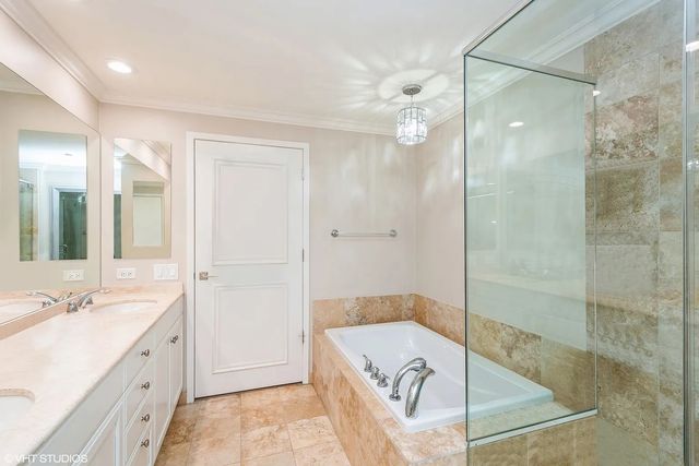 600 N Lake Shore Drive 1212, Chicago, IL 60611