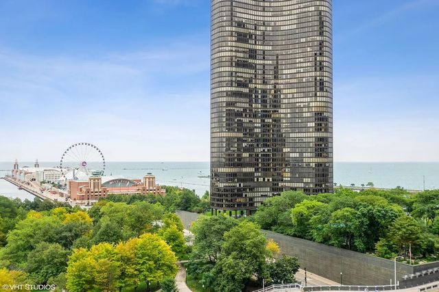 600 N Lake Shore Drive 1212, Chicago, IL 60611