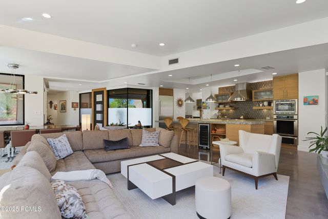 308 W Mallow Way, Ivins, UT 84738