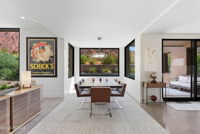 308 W Mallow Way, Ivins, UT 84738