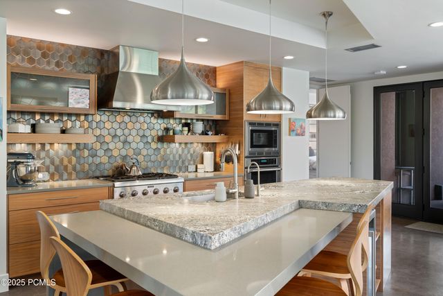 308 W Mallow Way, Ivins, UT 84738