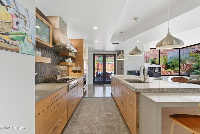 308 W Mallow Way, Ivins, UT 84738