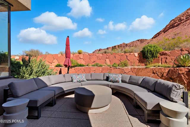 308 W Mallow Way, Ivins, UT 84738