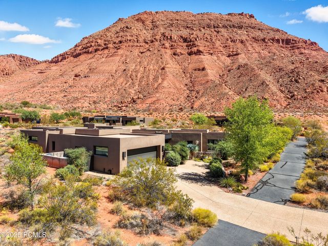 308 W Mallow Way, Ivins, UT 84738