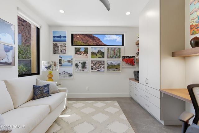 308 W Mallow Way, Ivins, UT 84738