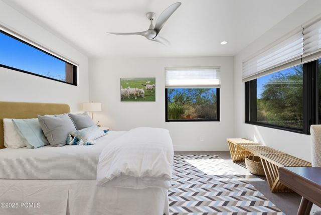 308 W Mallow Way, Ivins, UT 84738