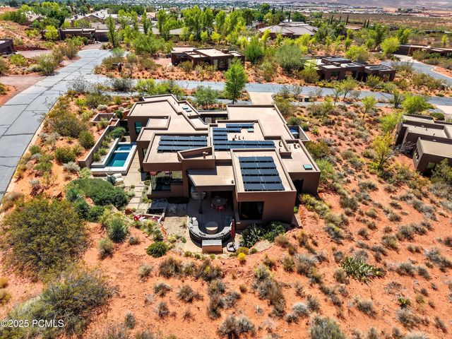 308 W Mallow Way, Ivins, UT 84738