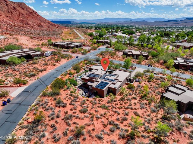308 W Mallow Way, Ivins, UT 84738