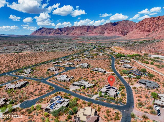 308 W Mallow Way, Ivins, UT 84738