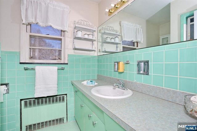 11 Kenneth Drive, Montclair, NJ 07043