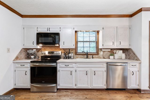 140 Price Hills Trail, Sugar Hill, GA 30518