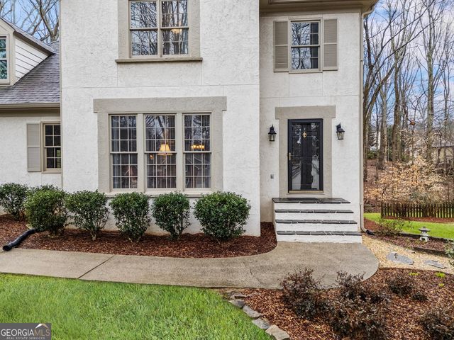 140 Price Hills Trail, Sugar Hill, GA 30518