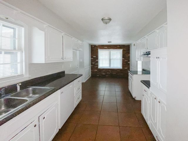 2877 KENNETH ST, Memphis, TN 38128