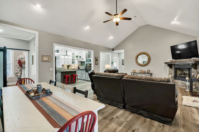 1918 Tara Place, Dalton, GA 30720