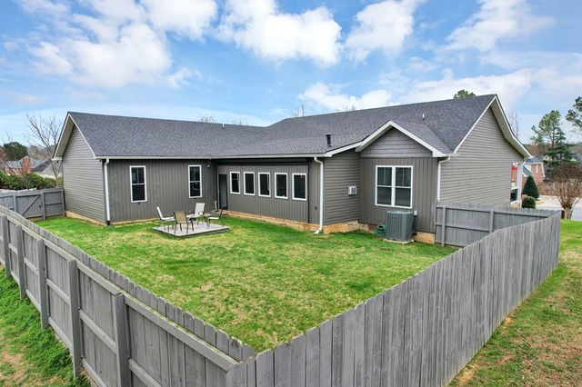 1918 Tara Place, Dalton, GA 30720