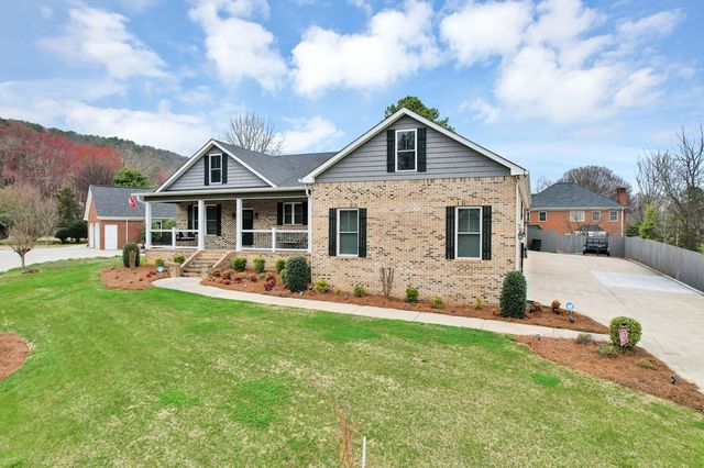 1918 Tara Place, Dalton, GA 30720