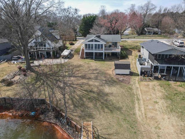 183 Lakeview Drive, Inman, SC 29349