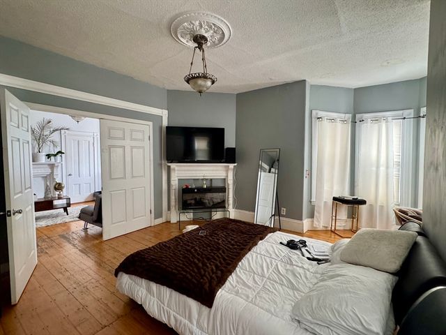 172 Putnam Street 2, Boston, MA 02128