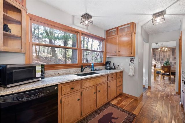 226 Mountain View Court, Ellijay, GA 30536