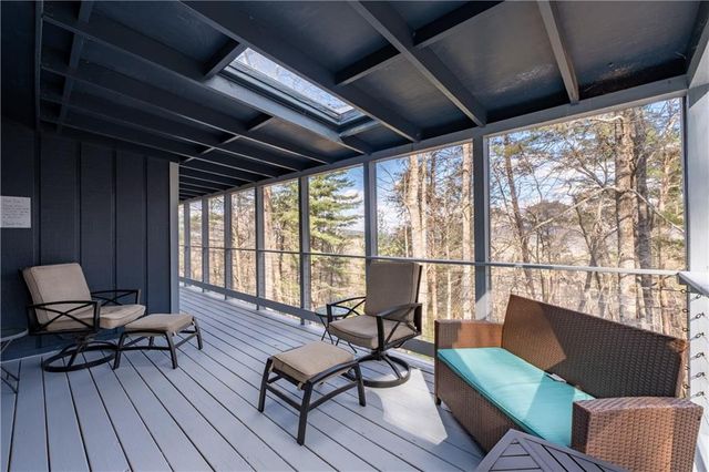 226 Mountain View Court, Ellijay, GA 30536