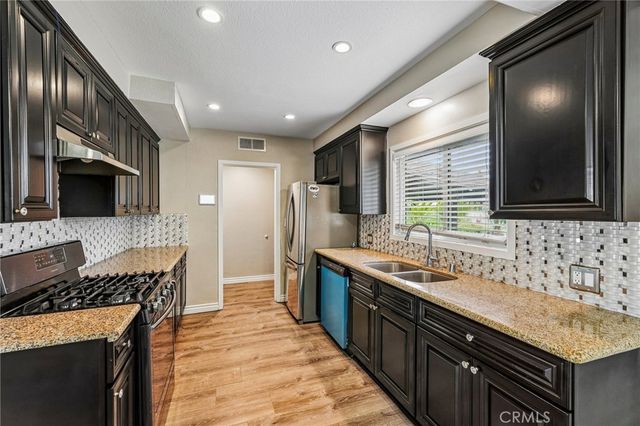 2424 Central, Riverside, CA 92506