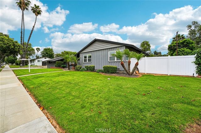 2424 Central, Riverside, CA 92506