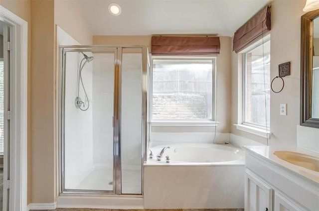 4216 Boulder Park Drive, Fort Worth, TX 76040