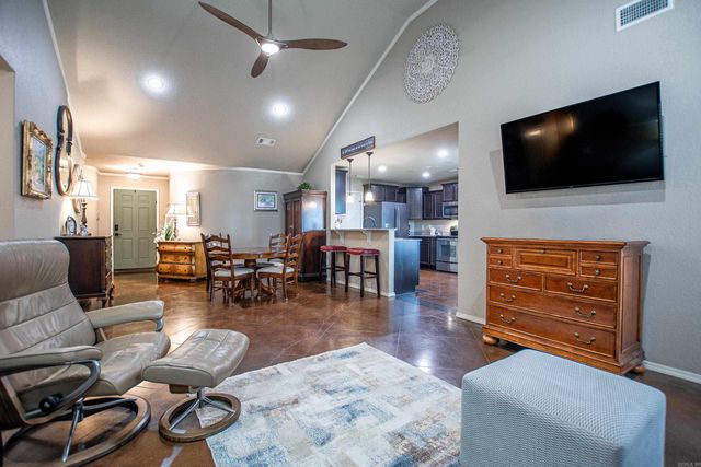 607 Hideaway Circle, Alexander, AR 72002