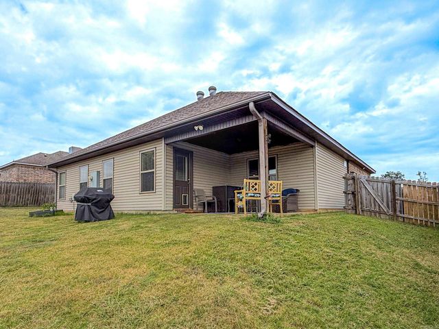 607 Hideaway Circle, Alexander, AR 72002