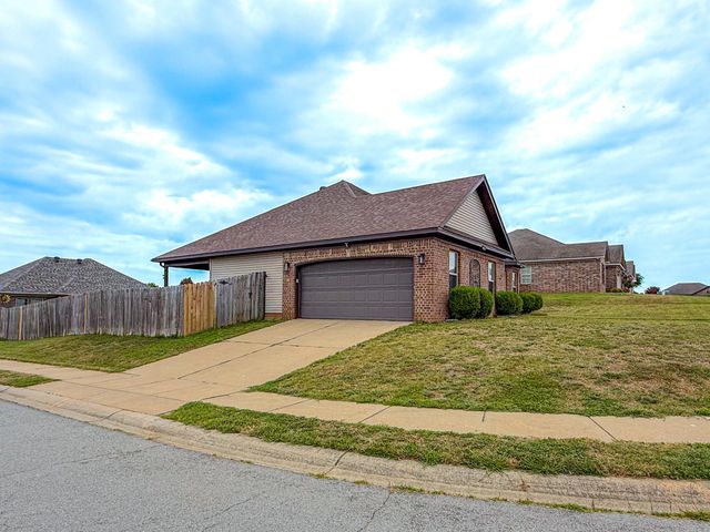 607 Hideaway Circle, Alexander, AR 72002