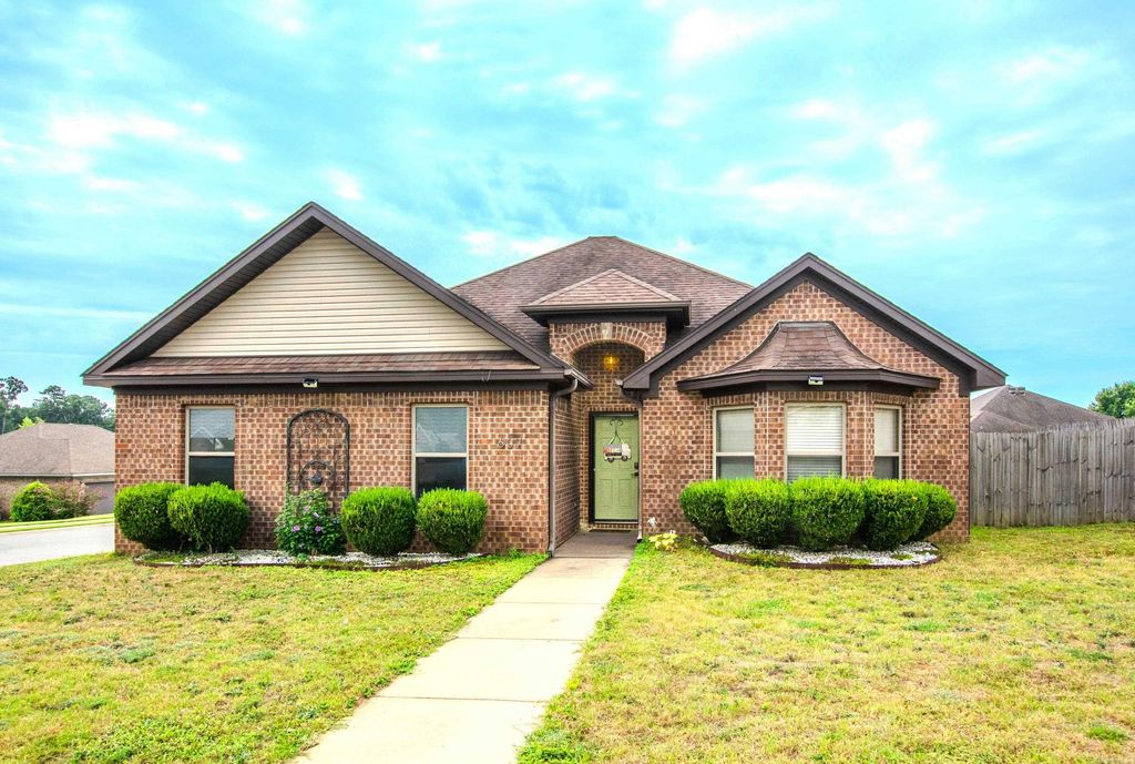 607 Hideaway Circle, Alexander, AR 72002