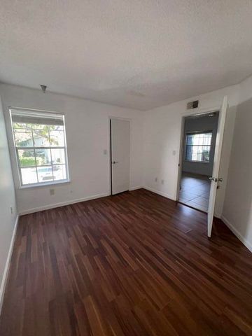 1000 Crystal Way F, Delray Beach, FL 33444
