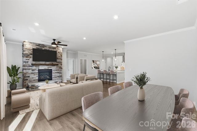 1087 Arundle Road, Sherrills Ford, NC 28673