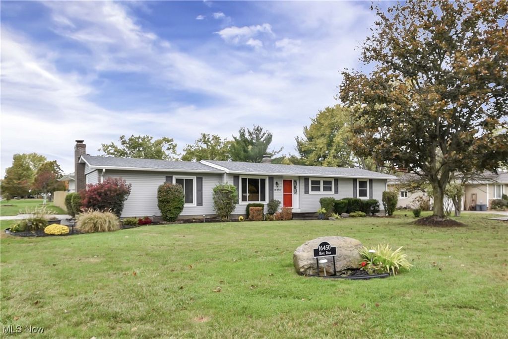 16450 Howe Road, Strongsville, OH 44136