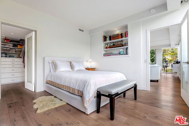 17352 W Sunset Boulevard 301, Pacific Palisades (los Angeles), CA 90272