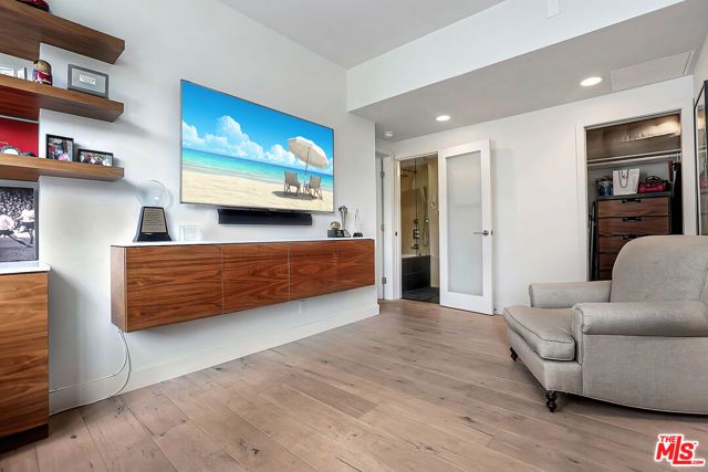 17352 W Sunset Boulevard 301, Pacific Palisades (los Angeles), CA 90272